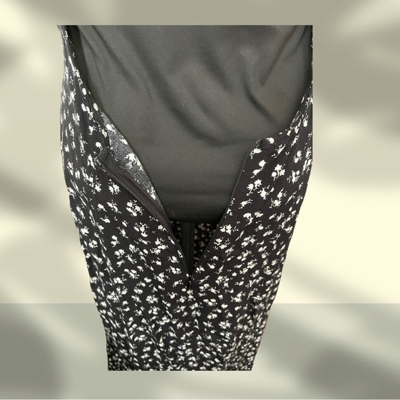 Zara black and white dress with fluted bottom EUC - Picture 4 of 5